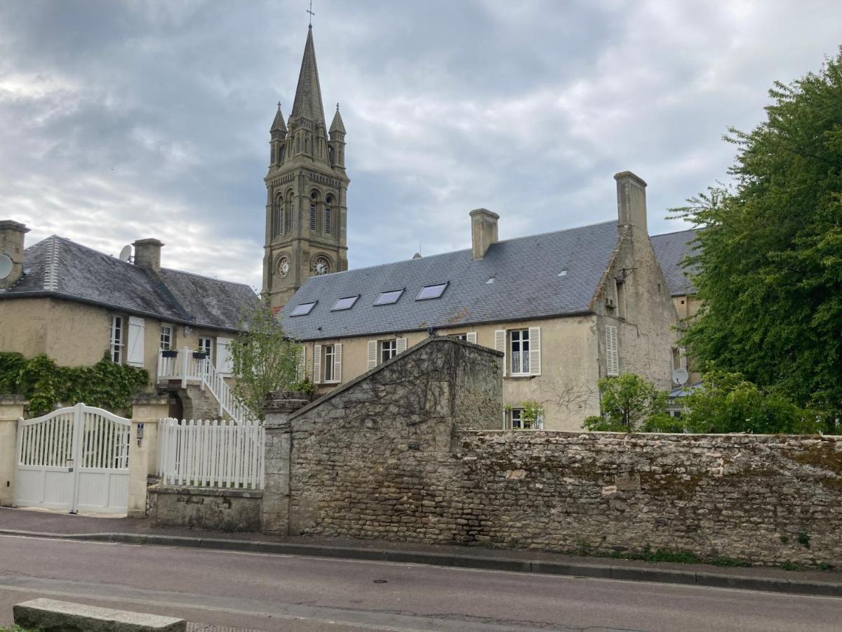 Le Clos De L'Eglise Arromanches-les-Bains Exteriör bild
